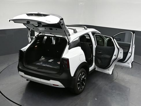 New 2026 Nissan Kicks SV w/ Cold Weather Package AWD/4WD image 24