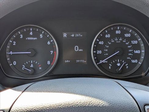 Used 2020 Hyundai Elantra GT image 11