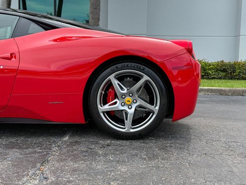 Used 2011 Ferrari 458 Italia Coupe RWD image 13