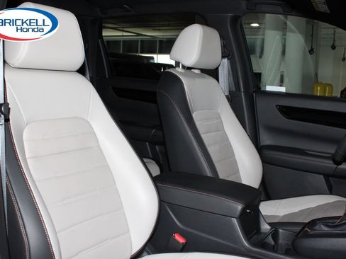Used 2024 Honda CR-V Sport Touring image 18