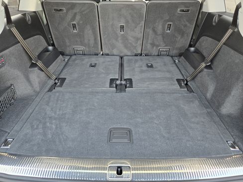 Used 2020 Audi Q7 3.0T Prestige w/ Prestige Package image 38