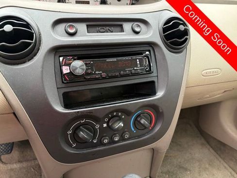 Used 2003 Saturn ION Level 3 w/ Travel Pkg image 9