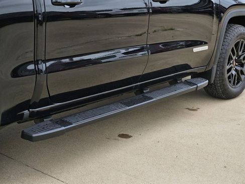 Used 2025 GMC Sierra 1500 Elevation w/ Elevation Premium Package image 17