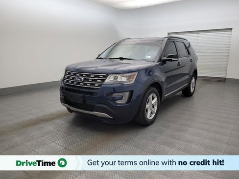 Used 2017 Ford Explorer XLT w/ Equipment Group 202A AWD/4WD image 1