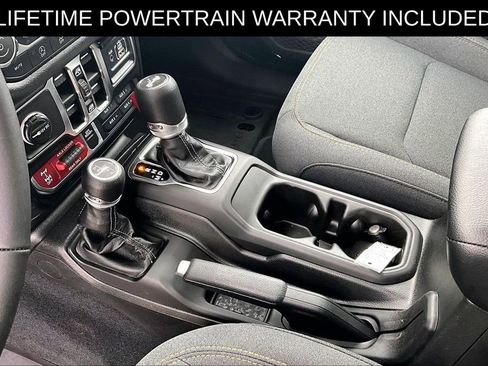 Used 2026 Jeep Wrangler Unlimited Sport image 14