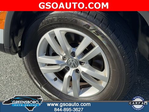 Used 2017 Volkswagen Tiguan S image 38