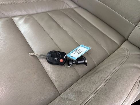 Used 2015 Ford Escape SE w/ Equipment Group 201A FWD image 32