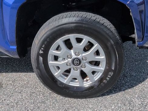 Certified 2025 Toyota Tacoma SR5 RWD image 11