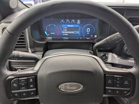 New 2026 Ford F250 Platinum w/ FX4 Off-Road Package AWD/4WD image 29