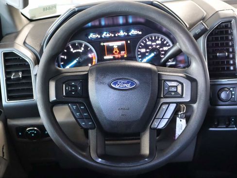 Used 2021 Ford F550 4x4 Crew Cab Super Duty image 13