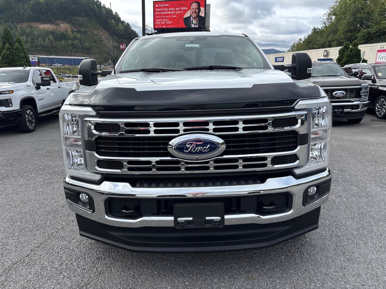 Used 2023 Ford F250 XLT w/ 360-Degree Camera Package AWD/4WD image 8