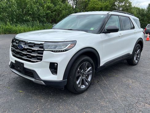 Used 2026 Ford Explorer Active w/ Active Comfort Package AWD/4WD image 15