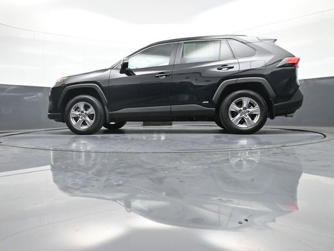 Certified 2024 Toyota RAV4 XLE image 34