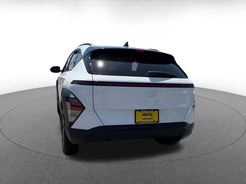 Used 2026 Hyundai Kona SEL Sport FWD image 9