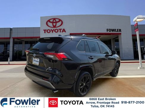 Used 2024 Toyota RAV4 SE AWD/4WD image 6