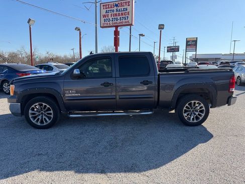 Used 2010 GMC Sierra 1500 SLE w/ Texas Edition image 4