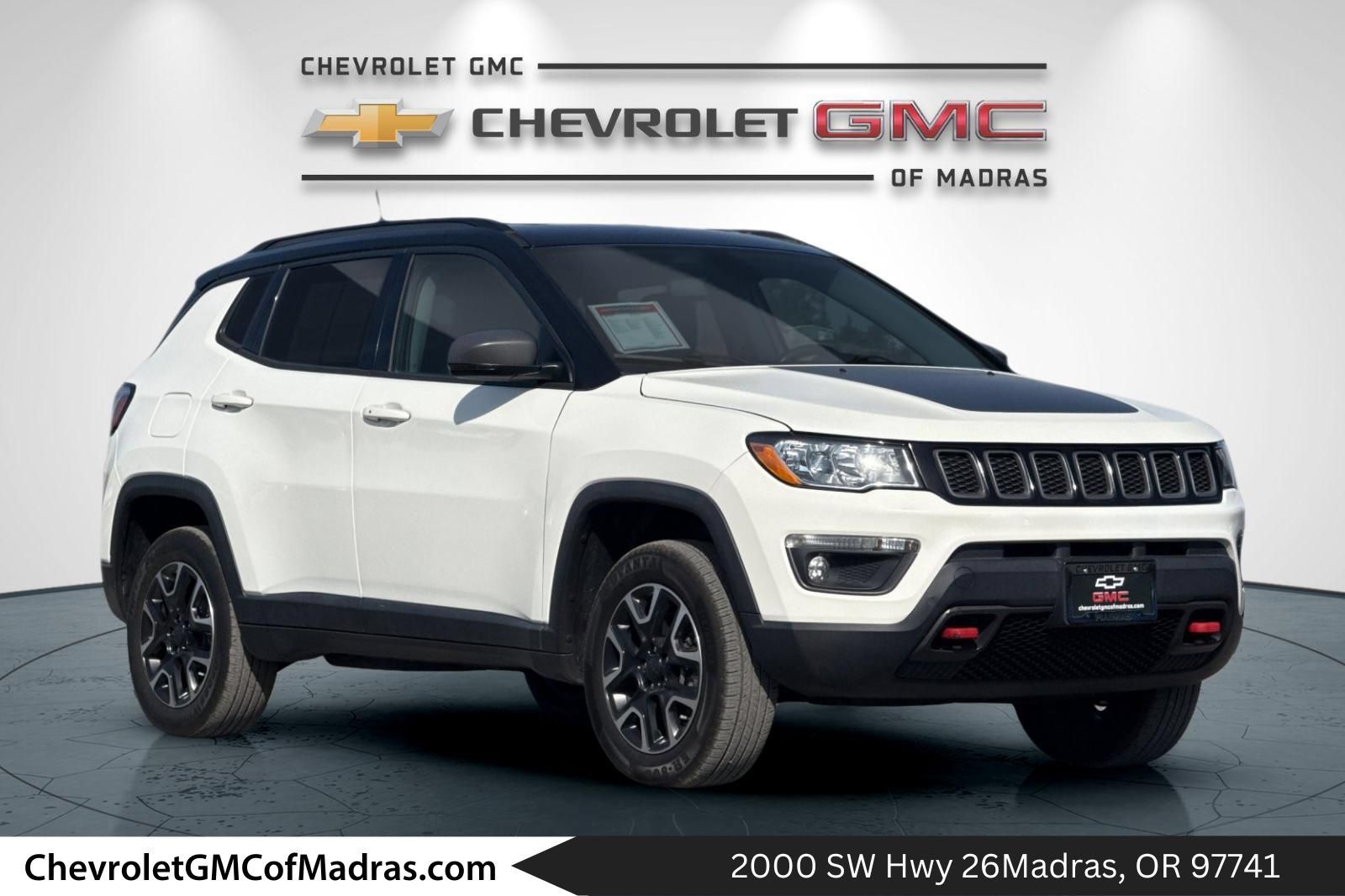 Used 2019 Jeep Compass Trailhawk AWD/4WD image 1