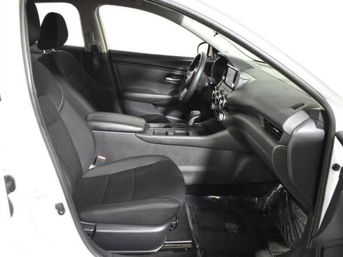 Certified 2023 Nissan Sentra S image 32