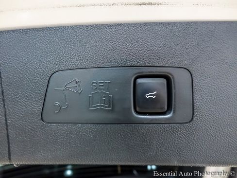 Used 2021 Lincoln Corsair Base AWD w/ Premium Package image 31