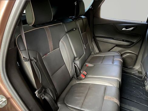 Used 2019 Chevrolet Blazer Premier w/ Sun and Wheels Package FWD image 25