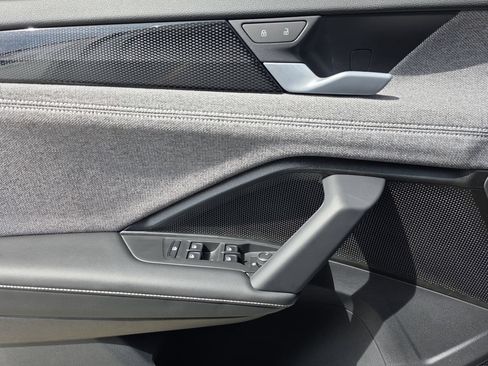 New 2026 Volkswagen Tiguan S FWD image 19