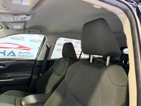 Used 2022 Toyota RAV4 XLE image 33