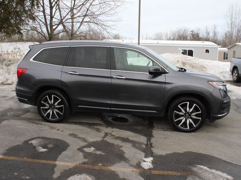 Used 2021 Honda Pilot Touring image 4