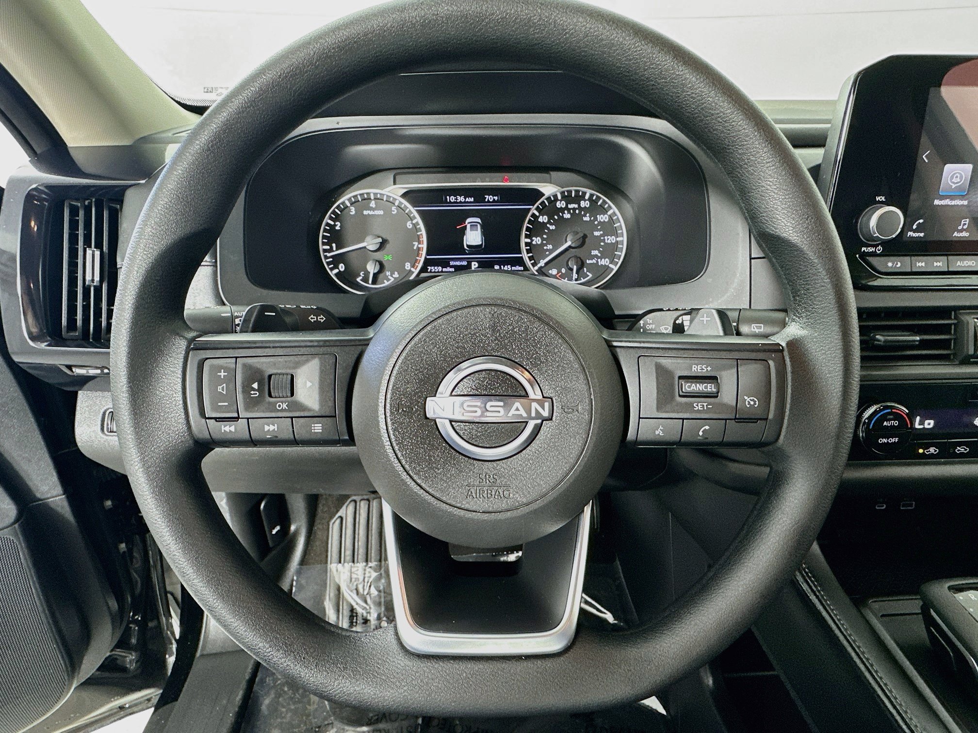 Used 2025 Nissan Pathfinder S FWD image 11