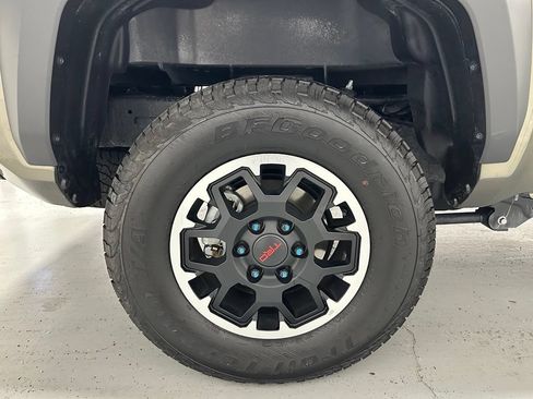 Used 2026 Toyota Tacoma TRD Off-Road AWD/4WD image 64