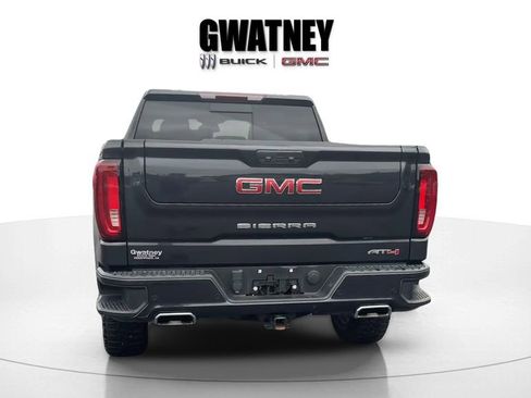 Used 2023 GMC Sierra 1500 AT4 w/ AT4 Premium Package AWD/4WD image 4