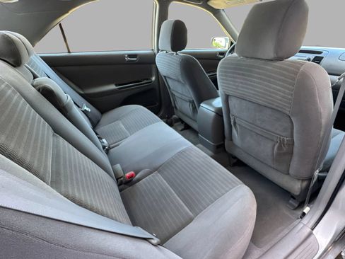 Used 2005 Toyota Camry LE FWD image 37