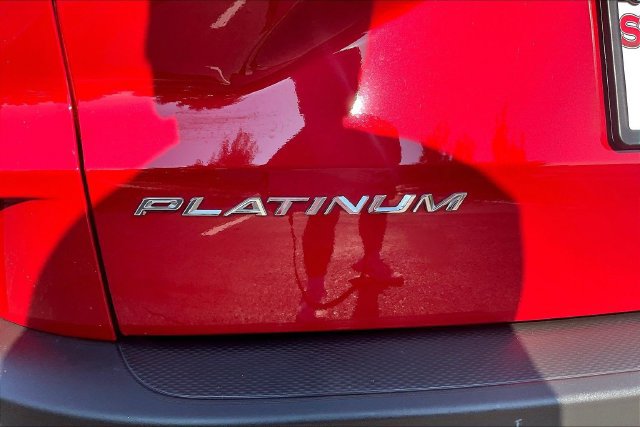 Used 2024 Ford Escape Platinum w/ Premium Technology Package AWD/4WD image 24