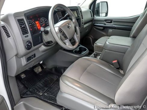 Used 2020 Nissan NV 2500 SV w/ Navigation Package image 11