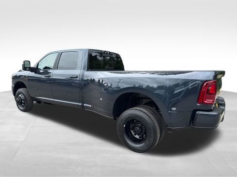 New 2026 RAM 3500 Laramie AWD/4WD image 5