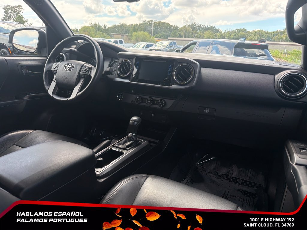 Used 2017 Toyota Tacoma TRD Sport w/ Tow Package RWD image 30