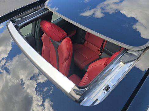 Used 2023 Lexus UX 250h F Sport AWD/4WD image 9