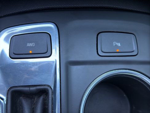 Used 2023 Chevrolet Equinox LT AWD/4WD image 29