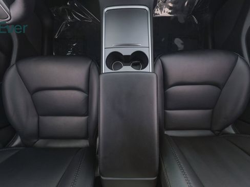 Used 2022 Tesla Model Y Performance AWD/4WD image 26