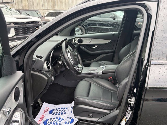 Used 2021 Mercedes-Benz GLC 300 4MATIC w/ AMG Line image 16