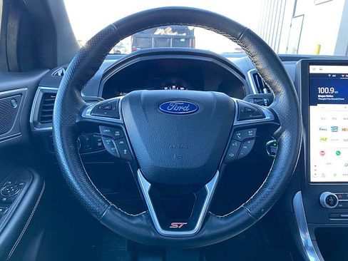 Certified 2022 Ford Edge ST w/ Equipment Group 401A image 18