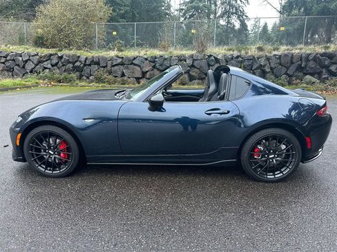 Used 2022 MAZDA MX-5 Miata Club w/ Interior Package image 25