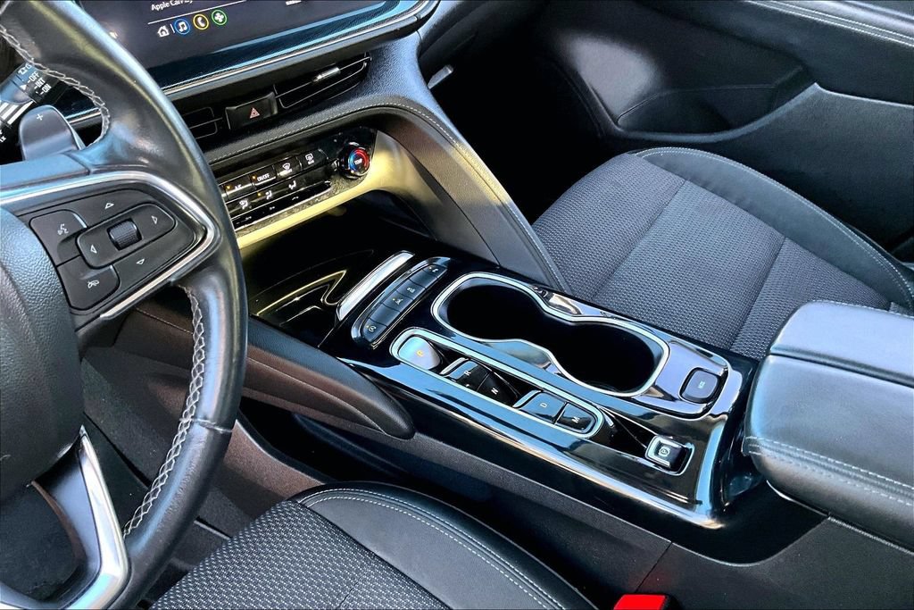 Used 2022 Buick Envision Preferred w/ Sport Touring Package FWD image 14