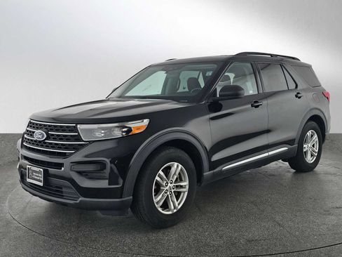 Used 2020 Ford Explorer XLT RWD image 7