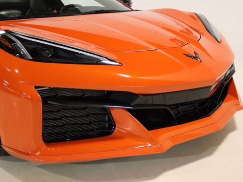 Used 2025 Chevrolet Corvette Z06 RWD image 33