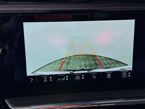 Used 2024 GMC Sierra 1500 Denali w/ Denali Reserve Package image 8