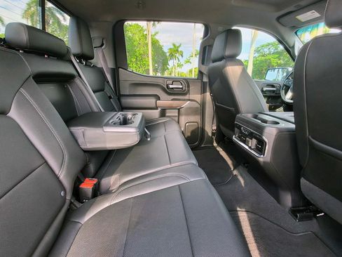 Used 2019 GMC Sierra 1500 SLT RWD image 34