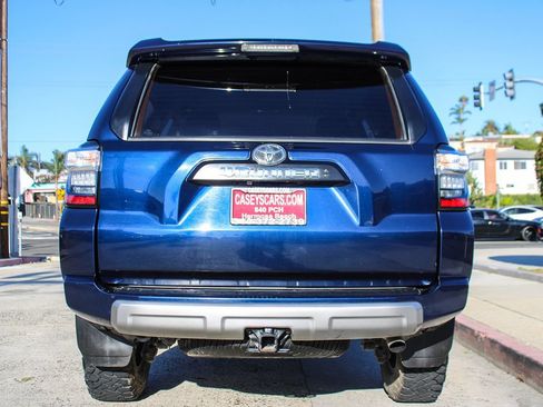 Used 2022 Toyota 4Runner TRD Off-Road AWD/4WD image 5