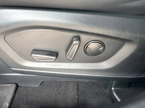 Certified 2023 Ford Explorer XLT w/ Equipment Group 202A AWD/4WD image 27