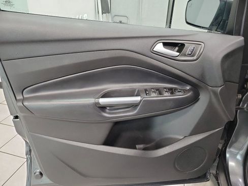 Used 2019 Ford Escape SEL AWD/4WD image 34