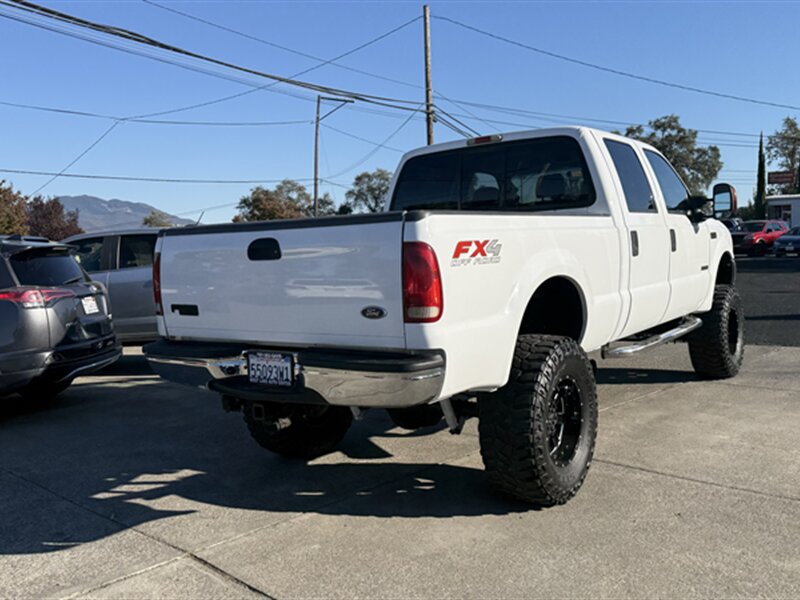 Used 2004 Ford F250 Lariat AWD/4WD image 4